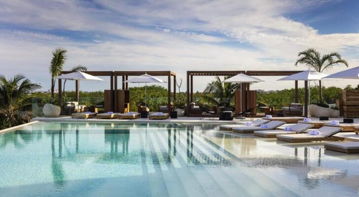 SLS Cancun