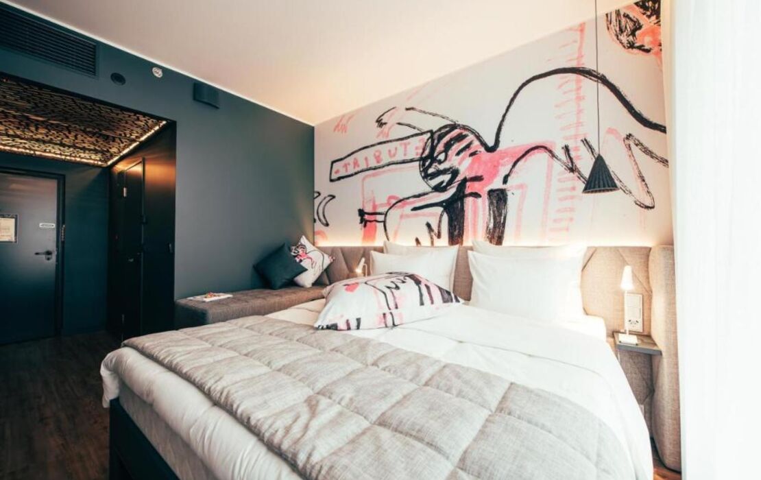 Hotel AX