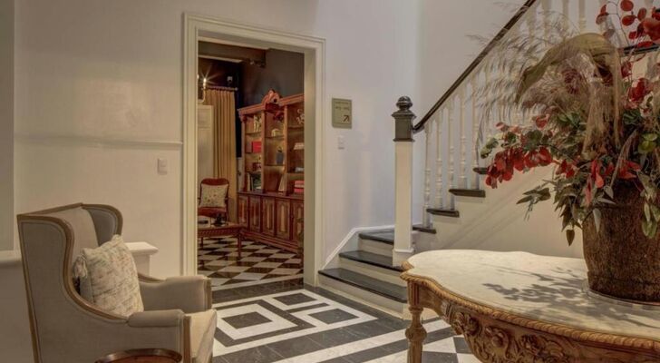 Roso Guest House