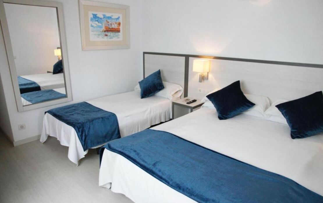 Parrots Sitges Hotel