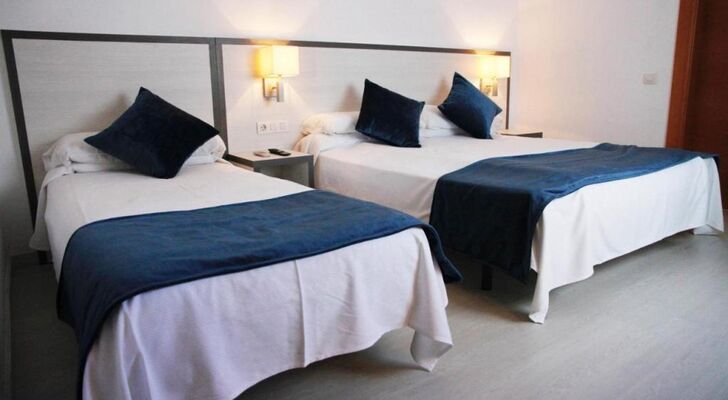 Parrots Sitges Hotel