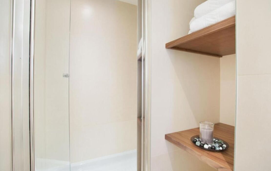 Maison Axel Opéra Paris