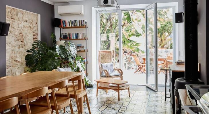 Casa Apollo Guesthouse