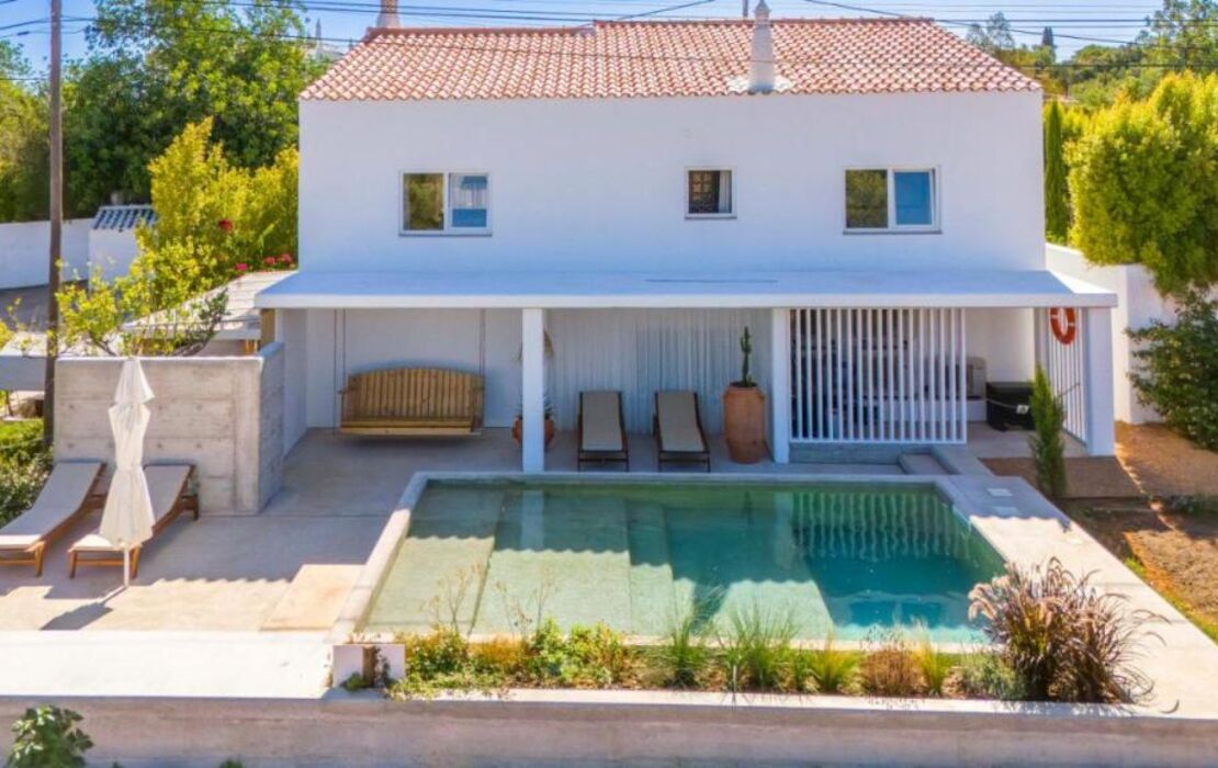 Laranjal Farm House