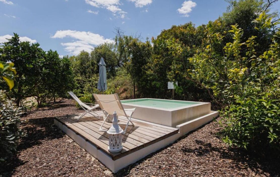 Laranjal Farm House