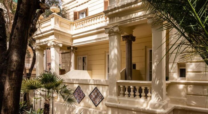 Hotel Medium Romantic