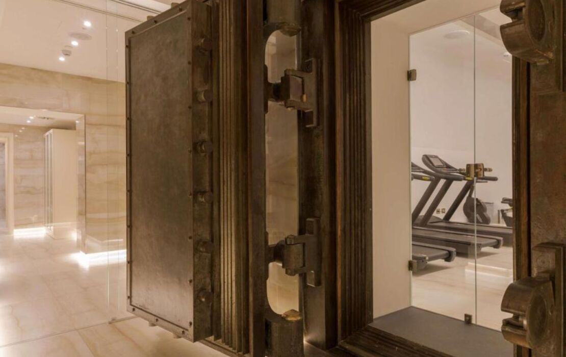 Aleph Rome Hotel, Curio Collection By Hilton