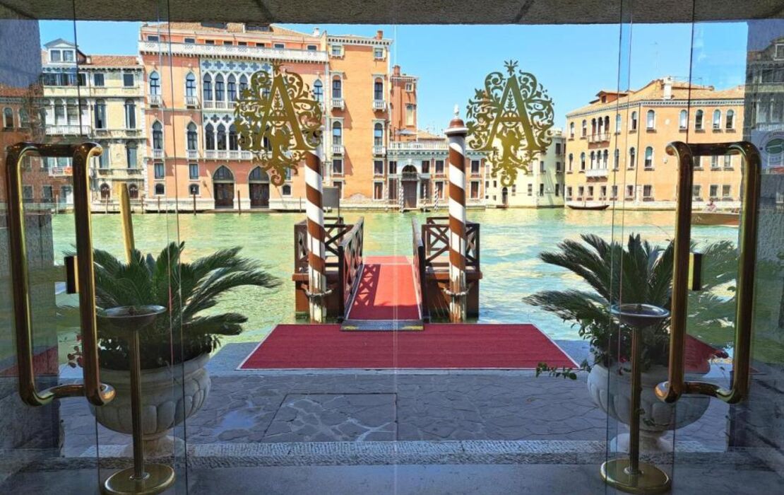 Sina Palazzo Sant'Angelo