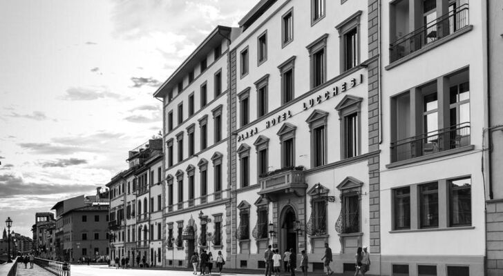 Plaza Hotel Lucchesi