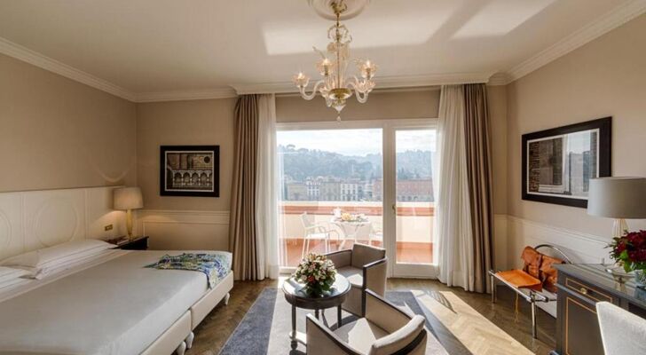 Plaza Hotel Lucchesi