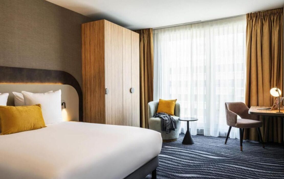 Mercure Amsterdam North Station