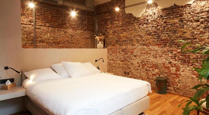 Chambre d'Amis by Alix