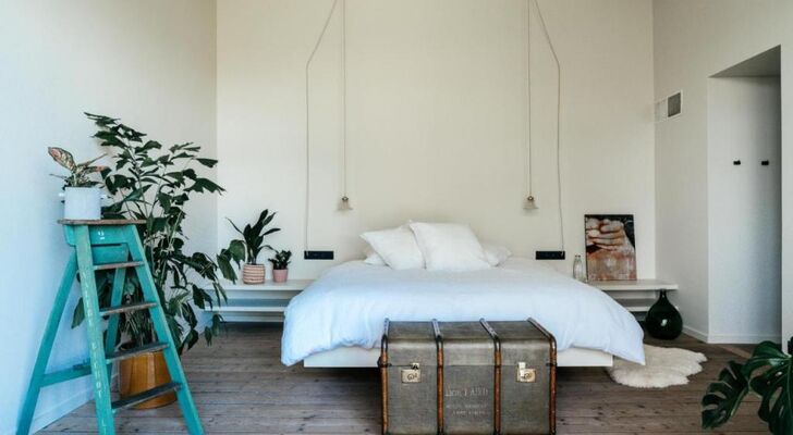Chambre d'Amis by Alix