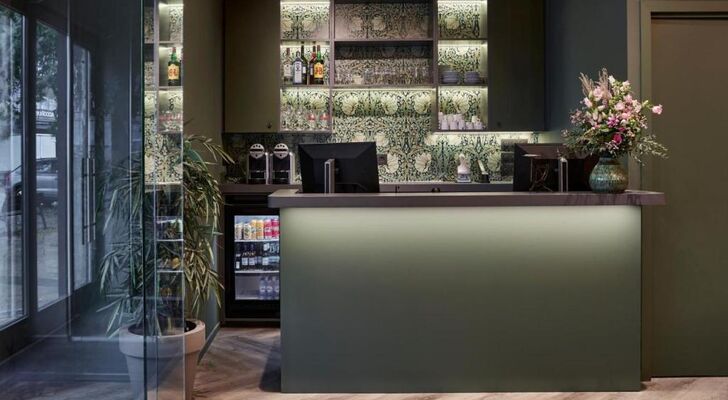 Urban Yard Hotel