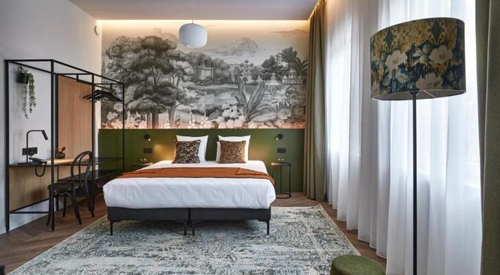 Urban Yard Hotel