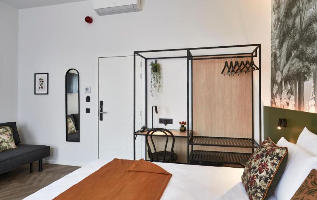 Urban Yard Hotel