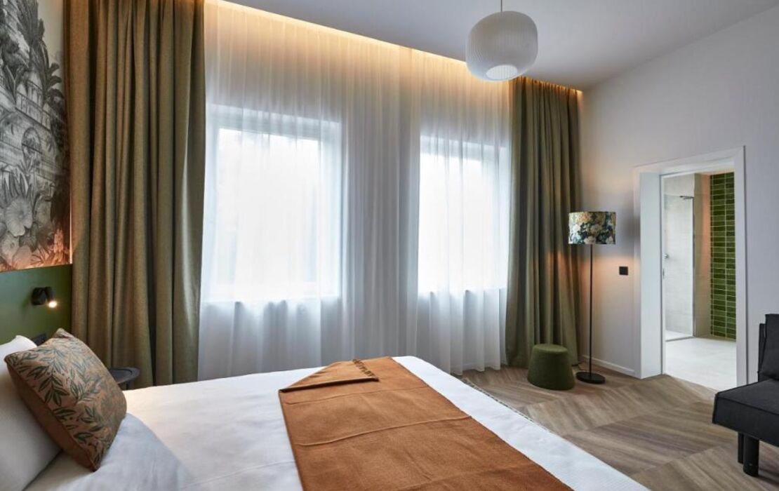 Urban Yard Hotel