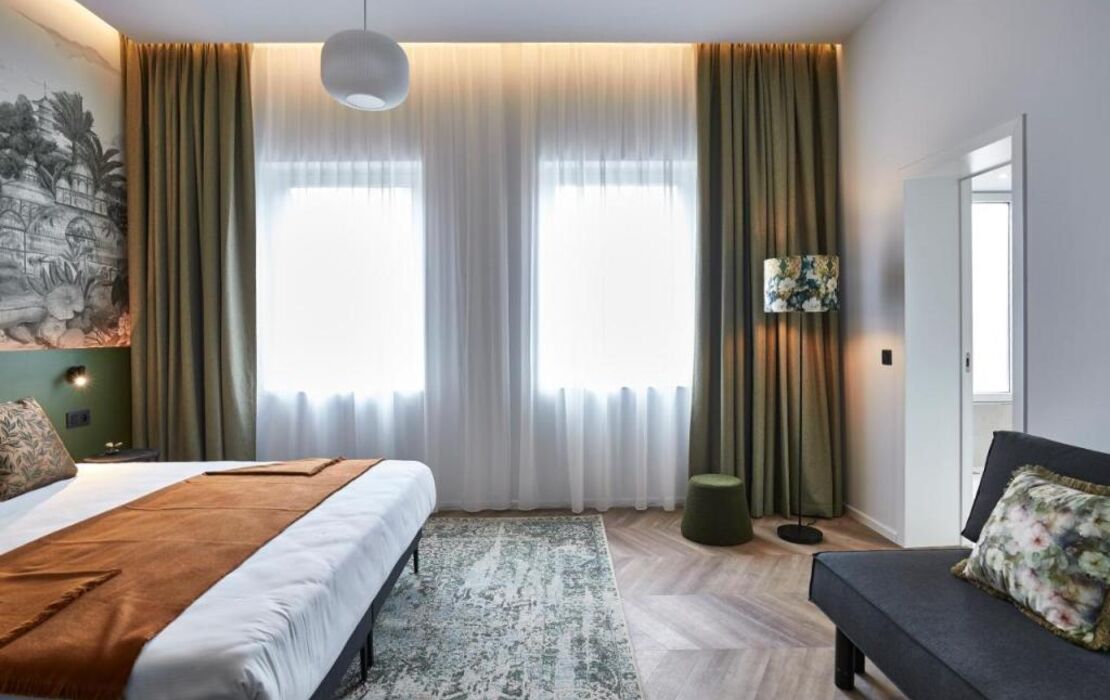 Urban Yard Hotel