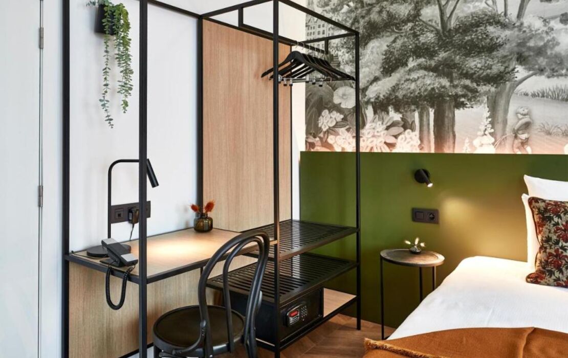 Urban Yard Hotel