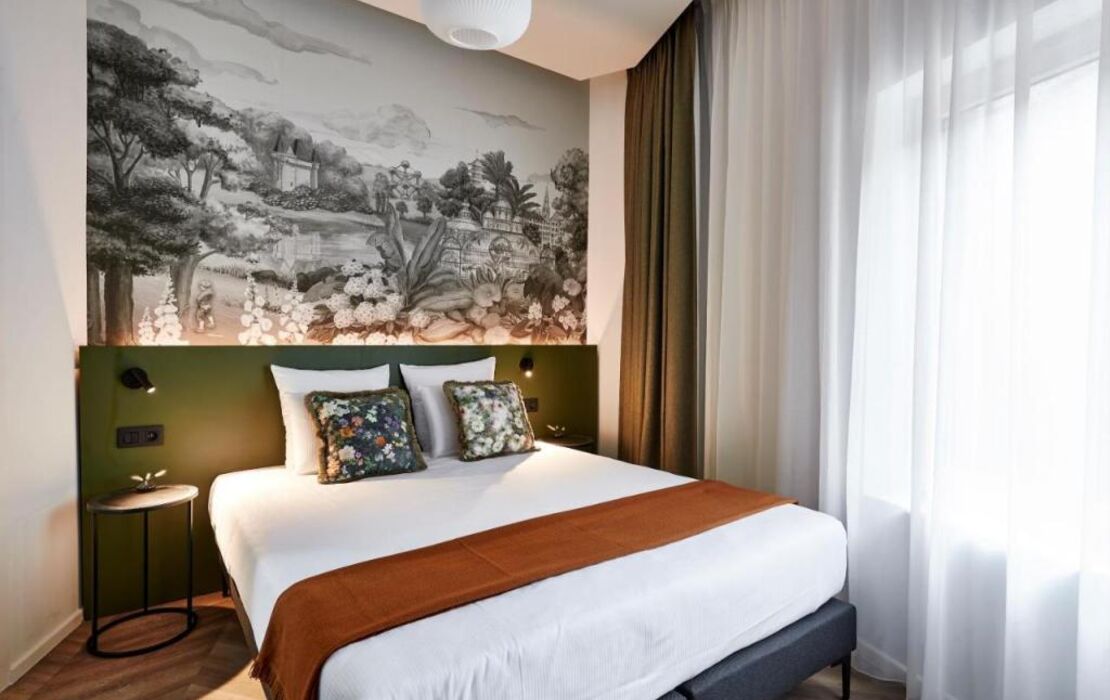 Urban Yard Hotel
