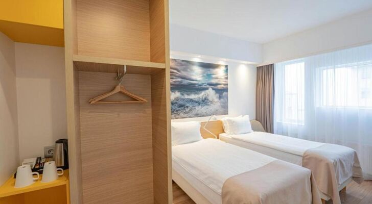 Storm Hotel by Keahotels