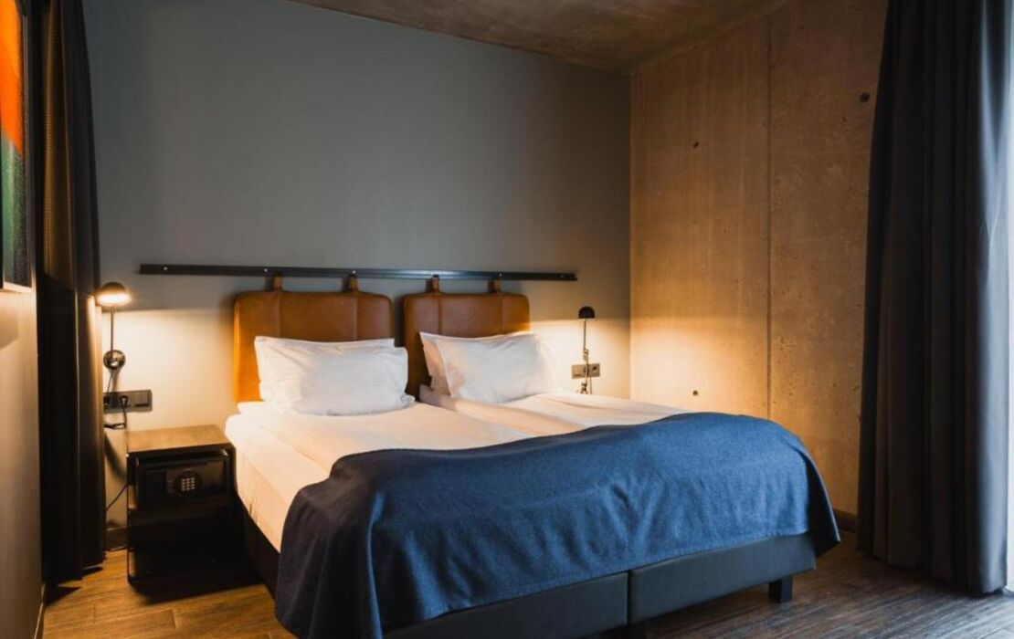 Exeter Hotel