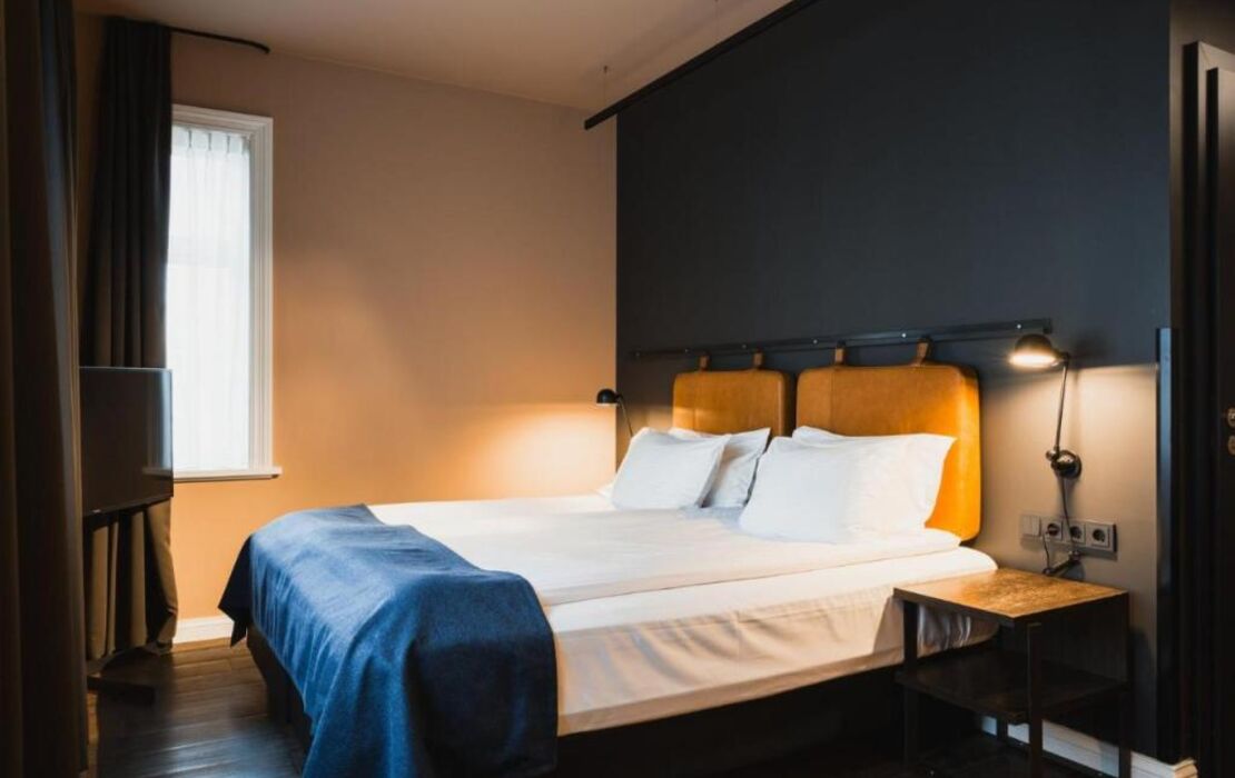 Exeter Hotel