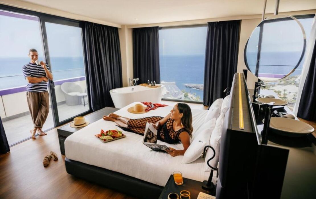 Hard Rock Hotel Tenerife