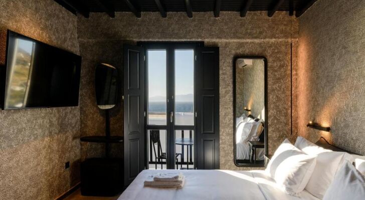 She Mykonos Boutique Hotel