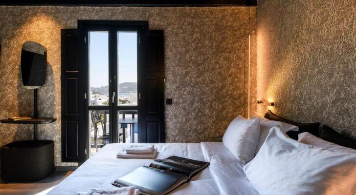 She Mykonos Boutique Hotel