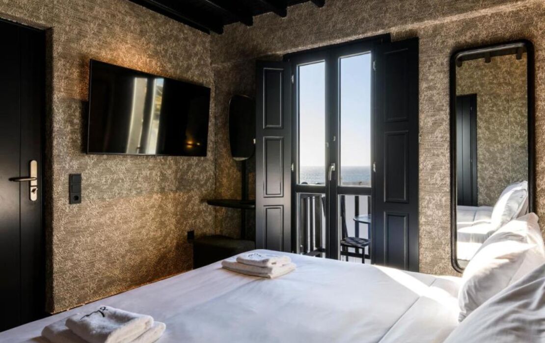 She Mykonos Boutique Hotel