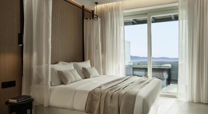 Ezio Bo Luxury Living