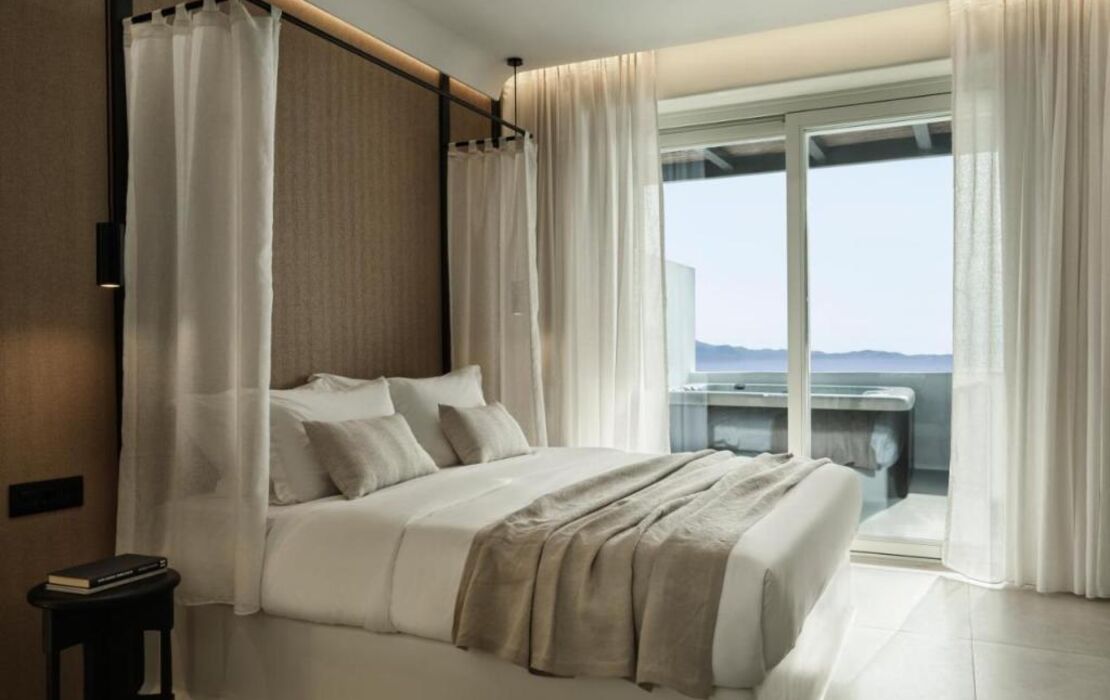 Ezio Bo Luxury Living