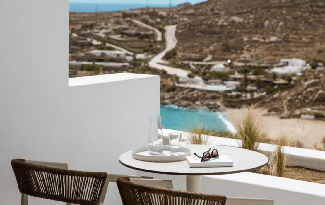 Mykonos Flow Super Paradise, Adults Only by Mr and Mrs White