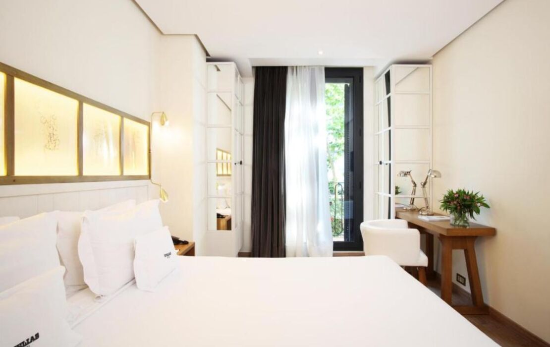Ofelias Hotel 4Sup