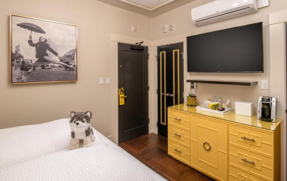 Staypineapple, An Elegant Hotel, Union Square