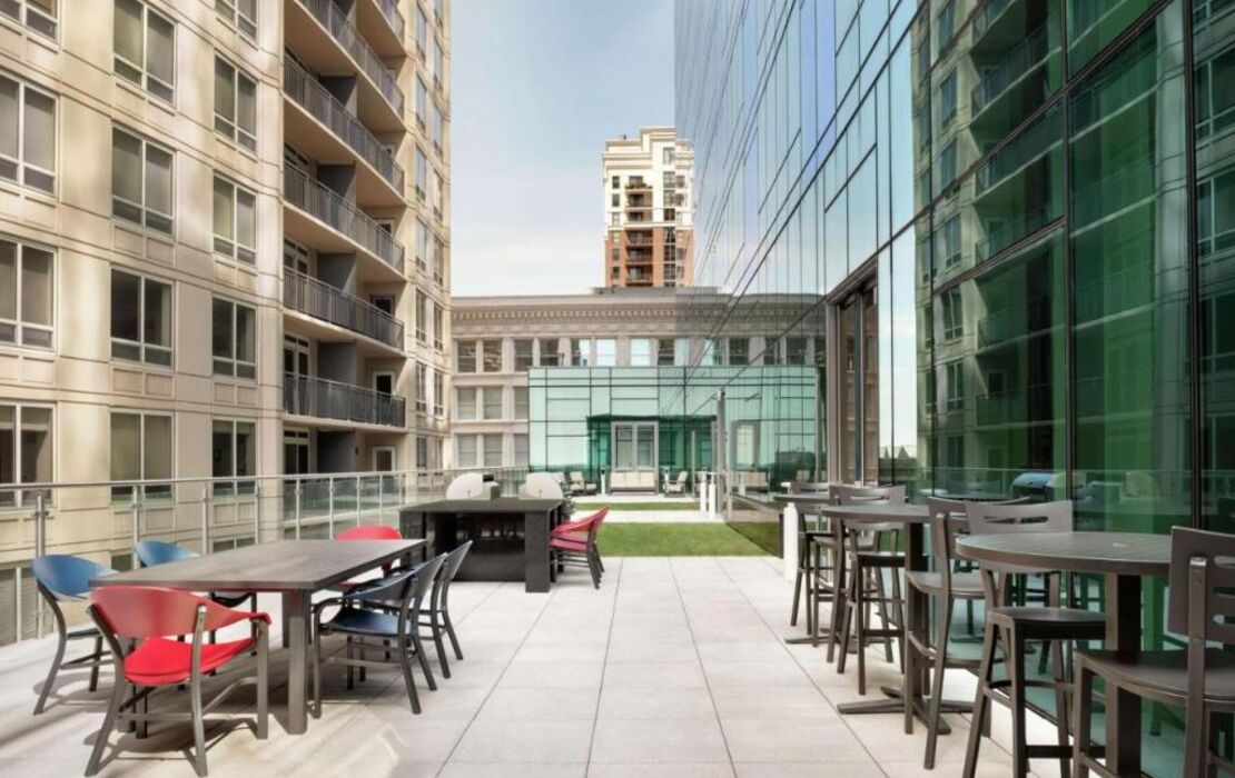 Hilton Garden Inn Chicago Downtown South Loop