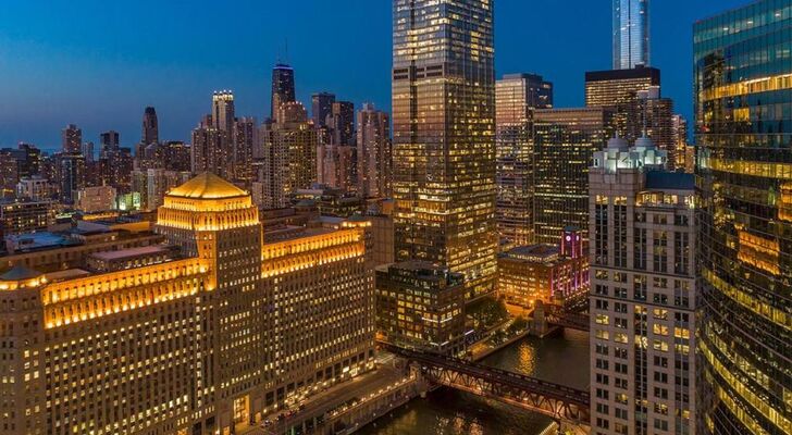 voco Chicago Downtown - Riverwalk by IHG