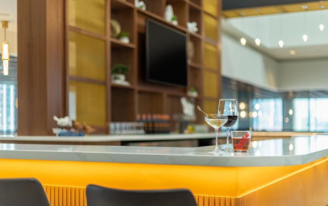 voco Chicago Downtown - Riverwalk by IHG