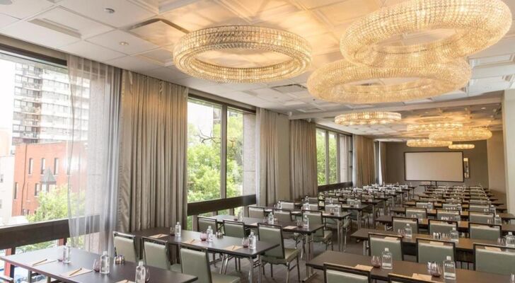 Thompson Chicago, by Hyatt