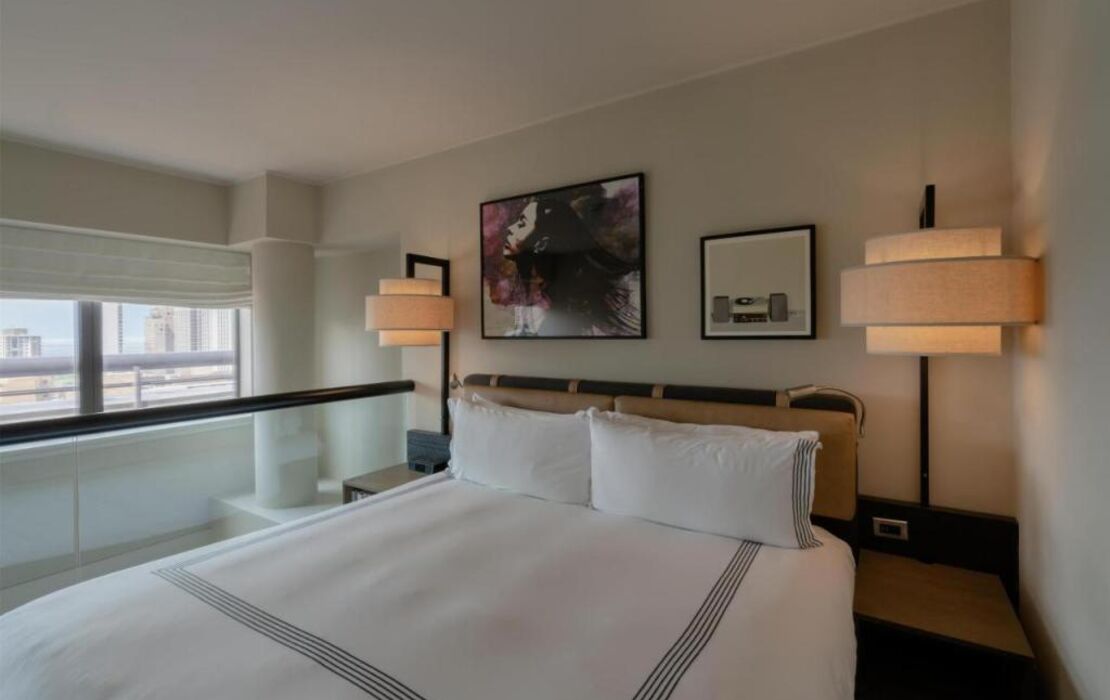 Thompson Chicago, by Hyatt
