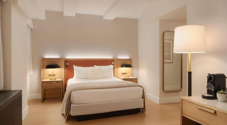 Aura Hotel Times Square