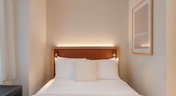Aura Hotel Times Square