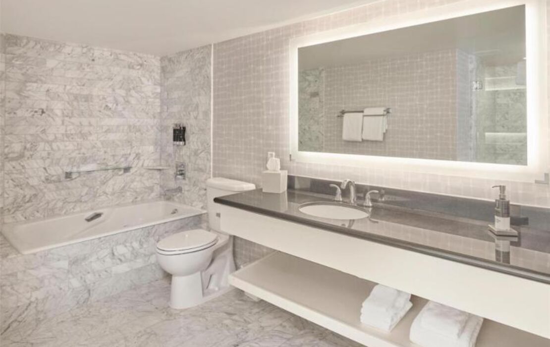 Hyatt Centric Delfina Santa Monica