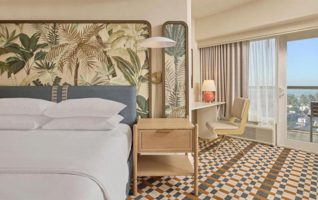 Hyatt Centric Delfina Santa Monica