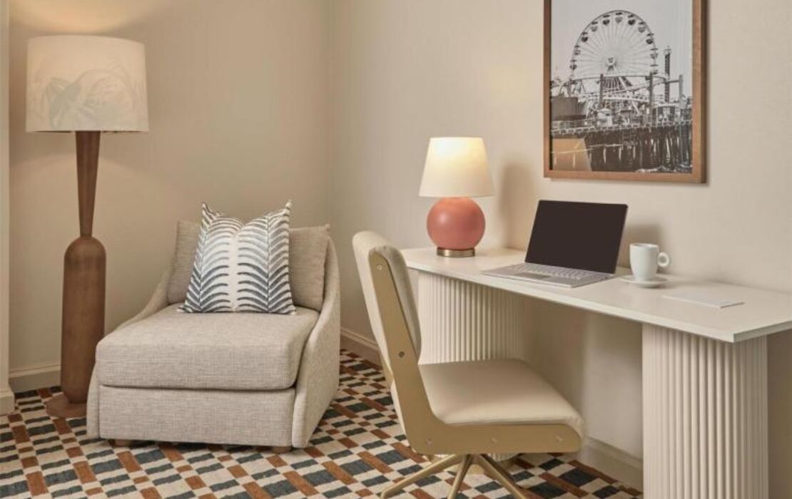 Hyatt Centric Delfina Santa Monica