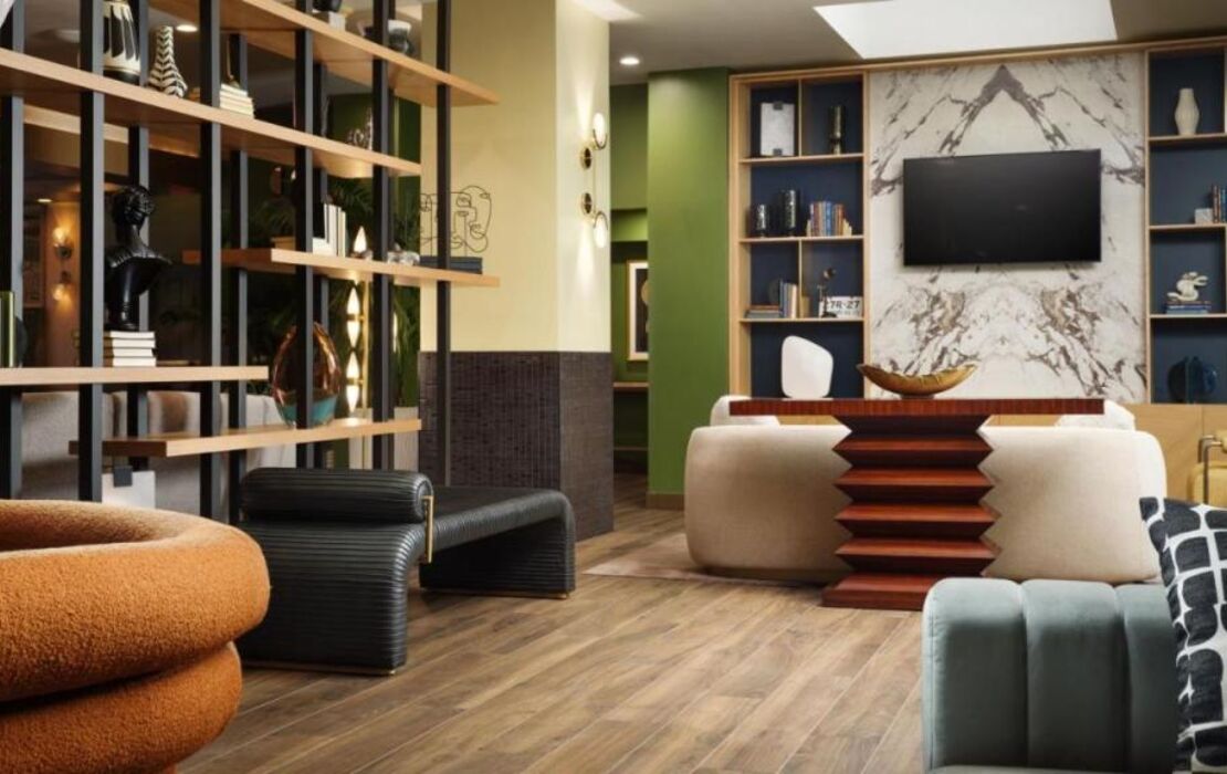 Burton House, Beverly Hills, A Tribute Portfolio Hotel