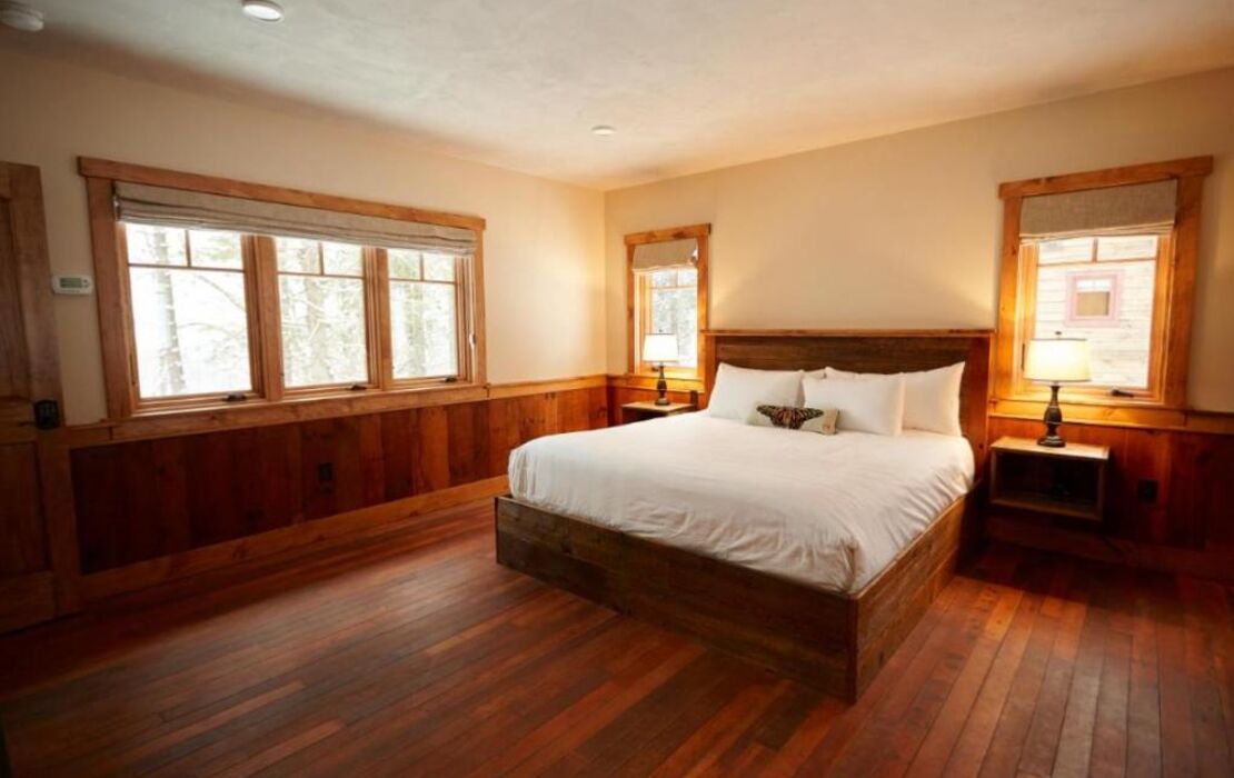 Seesaw's Lodge