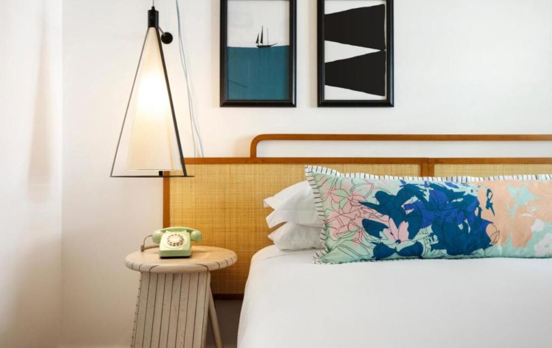 Ella's Cottages - Key West Historic Inns