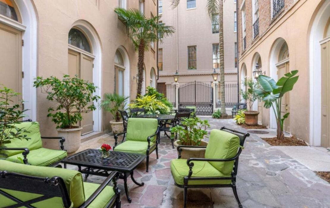 voco St James Hotel by IHG
